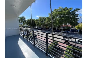 1033 Lenox Ave 202, Miami Beach, FL 33139 - MLS#A11874996