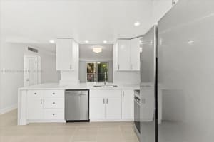 319 Ne 14th Ave 201 Hallandale Beach, FL 33009 - MLS#A11875021