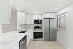 319 Ne 14th Ave 201 Hallandale Beach, FL 33009 - MLS#A11875021