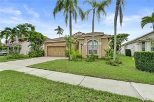 1947 NW 130th Ave, Pembroke Pines, FL 33028 - MLS#A11875054