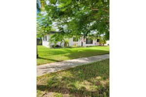 10990 SW 57th St 10990, Miami, FL 33173 - MLS#A11875070