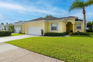 2430 SE 7th Pl, Homestead, FL 33033 - MLS#A11875073