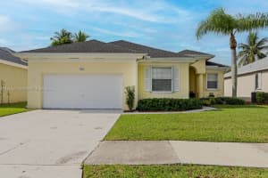 2430 SE 7th Pl, Homestead, FL 33033 - MLS#A11875073
