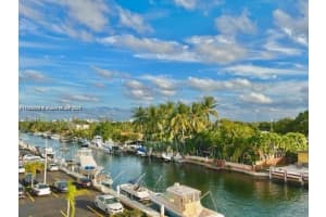 2020 NE 135th St 407, North Miami, FL 33181 - MLS#A11875074