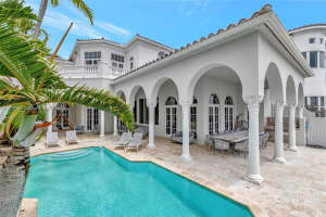 4040 Island Estates Dr, Aventura