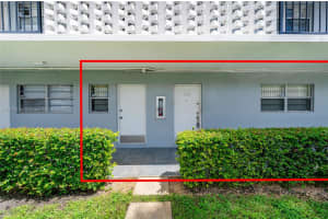 875 NE 195th St 112, Miami, FL 33179 - MLS#A11875124