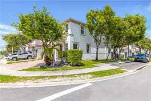 10829 NW 79th St, Doral, FL 33178 - MLS#A11875146