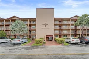 300 Sw 130th Ter 110b Pembroke Pines, FL 33027 - MLS#A11875153