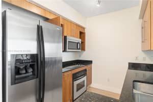 325 Biscayne Blvd 1718, Miami, FL 33131 - MLS#A11875196