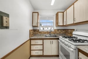 2799 E 4th Ave 13, Hialeah, FL 33013 - MLS#A11875200