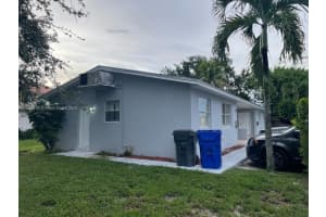 802 N 58th Ave LEFT, Hollywood, FL 33021 - MLS#A11875210