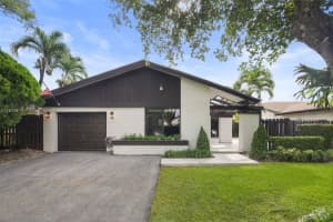 10813 Sw 132nd Cir Ct, Miami