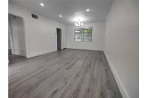 2165 Bay Dr 18, Miami Beach, FL 33141 - MLS#A11875225