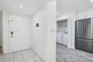 311 Lakeside Ct 238, Sunrise, FL 33326 - MLS#A11875252