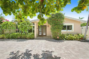 7050 Ne 7th Ave Boca Raton, FL 33487 - MLS#A11875276