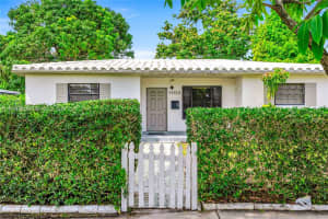17130 Ne 7th Ave North Miami Beach, FL 33162 - MLS#A11875289