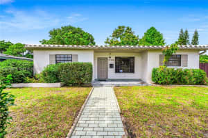 17130 Ne 7th Ave North Miami Beach, FL 33162 - MLS#A11875289