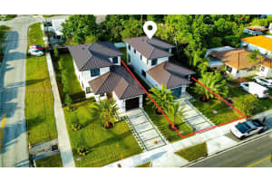 707 E 32nd St, Hialeah, FL 33013 - MLS#A11875292