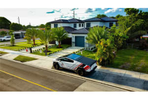 707 E 32nd St, Hialeah, FL 33013 - MLS#A11875292