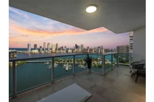 3201 Ne 183rd St 2608, Aventura