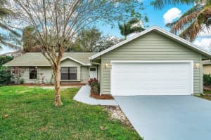106 Sw Airview Ave, Port Saint Lucie