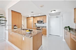 10275 Collins Ave 526, Bal Harbour, FL 33154 - MLS#A11875319
