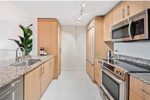 10275 Collins Ave 526, Bal Harbour, FL 33154 - MLS#A11875319