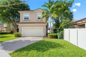 3956 NE 11th Dr, Homestead, FL 33033 - MLS#A11875324