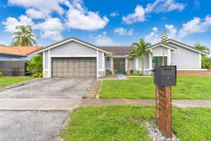 20025 NW 65th Ct, Hialeah, FL 33015 - MLS#A11875349