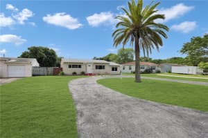 2834 Jackson St Hollywood, FL 33020 - MLS#A11875358