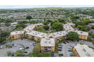 4334 NW 9th Ave 8-2D, Deerfield Beach, FL 33064 - MLS#A11875366