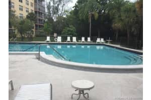 17890 W Dixie Hwy 106 Hwy 106, North Miami Beach, FL 33160 - MLS#A11875424
