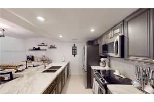 11336 NW 15th St, Pembroke Pines, FL 33026 - MLS#A11875498