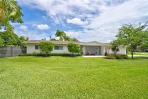 8133 Sw 103rd St, Miami