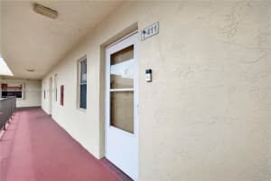 2801 Somerset Dr 411, Lauderdale Lakes, FL 33311 - MLS#A11875519