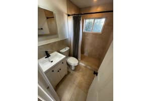 2125 NE 14th Ave 1, Wilton Manors, FL 33305 - MLS#A11875530