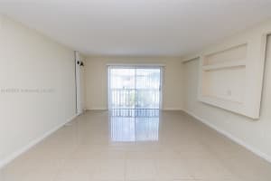 3701 Jackson St 411, Hollywood, FL 33021 - MLS#A11875551