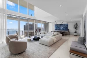 300 Biscayne Blvd Way 5002 Duplex, Miami, FL 33131 - MLS#A11875592