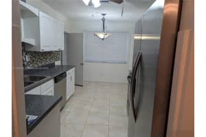 4550 Nw 43rd St, Lauderdale Lakes