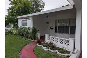 4550 Nw 43rd St Lauderdale Lakes, FL 33319 - MLS#A11875606