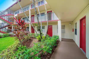 251 SW 134 Way 105M, Pembroke Pines, FL 33027 - MLS#A11875634