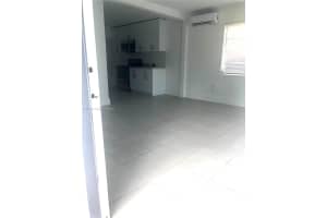 300 NW 97th St, Miami, FL 33150 - MLS#A11875635