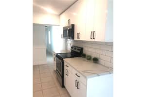 300 NW 97th St, Miami, FL 33150 - MLS#A11875635