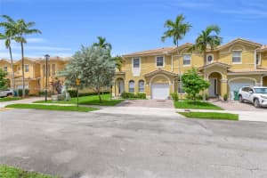 11742 SW 137th Pl, Miami, FL 33186 - MLS#A11875646