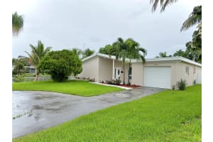 6708 Camelia Dr, Miramar, FL 33023 - MLS#A11875667