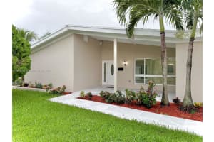 6708 Camelia Dr, Miramar, FL 33023 - MLS#A11875667