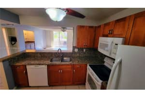 406 NW 68th Ave 304, Plantation, FL 33317 - MLS#A11875698