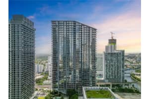 88 Sw 7th St 3707, Miami