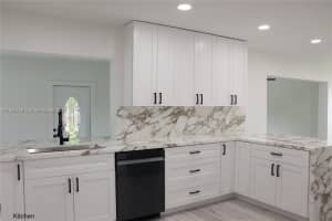 861 N Rainbow Dr, Hollywood, FL 33021 - MLS#A11875738