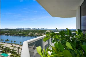 4779 Collins Ave 1805, Miami Beach, FL 33140 - MLS#A11875744